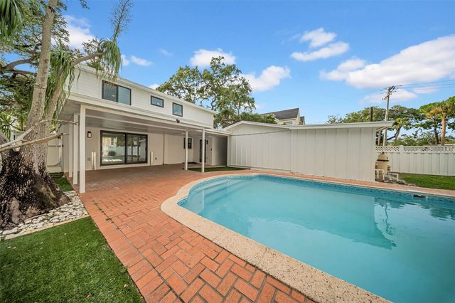 2302 S OCCIDENT STREET, Tampa, FL 33629