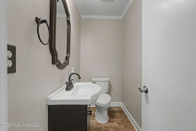 691 Green T, Hernando, MS 38632