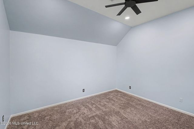 691 Green T, Hernando, MS 38632