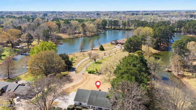 691 Green T, Hernando, MS 38632