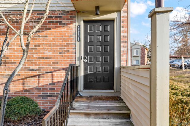 22161 Indian Creek Drive, Farmington Hills, MI 48335