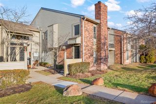 22161 Indian Creek Drive, Farmington Hills, MI 48335