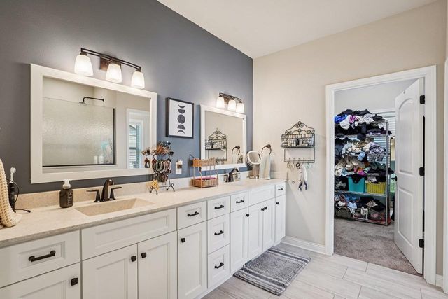 809 Maple Drive, Mount Horeb, WI 53572