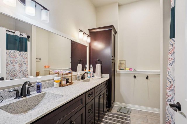 809 Maple Drive, Mount Horeb, WI 53572