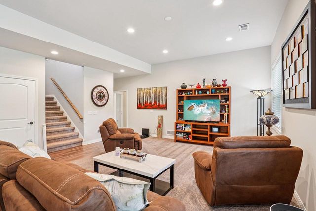 809 Maple Drive, Mount Horeb, WI 53572