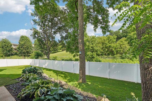 809 Maple Drive, Mount Horeb, WI 53572