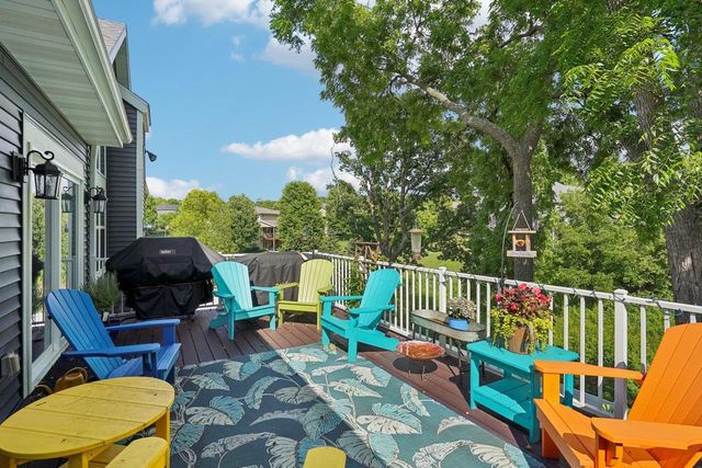 809 Maple Drive, Mount Horeb, WI 53572