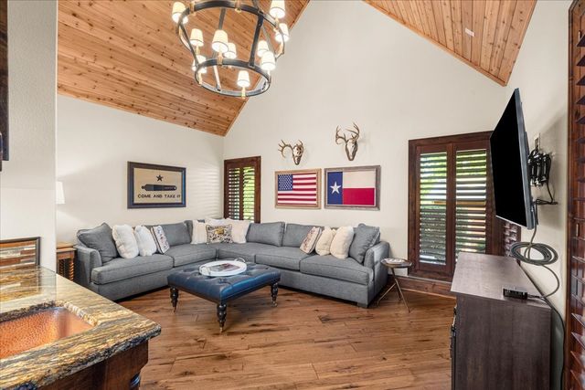 908 Sailboat Drive, Corsicana, TX 75109