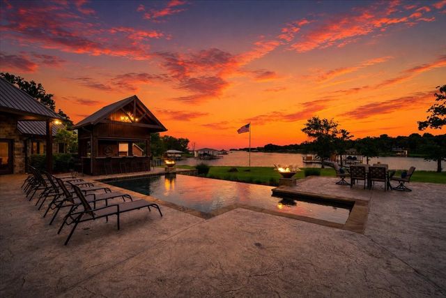 908 Sailboat Drive, Corsicana, TX 75109