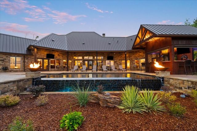 908 Sailboat Drive, Corsicana, TX 75109