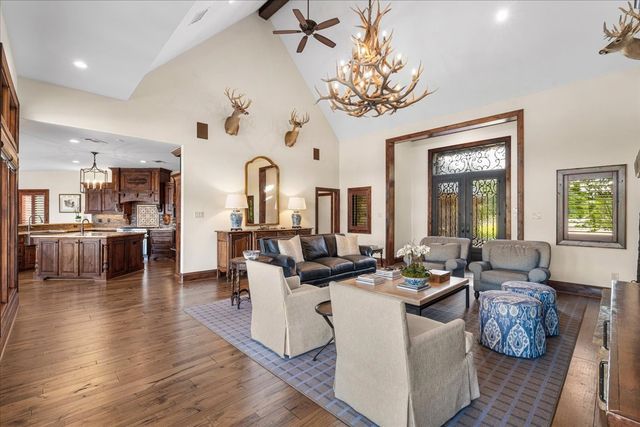 908 Sailboat Drive, Corsicana, TX 75109