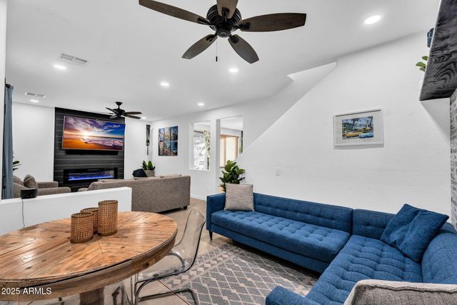 3678 E YEAGER Court, Gilbert, AZ 85295