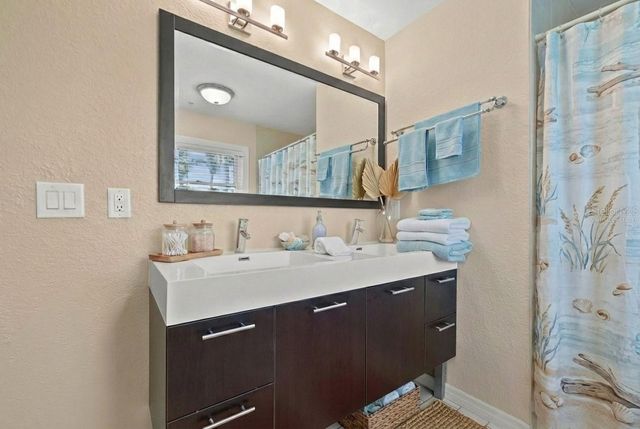 614 NORTON STREET, Longboat Key, FL 34228