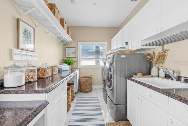 614 NORTON STREET, Longboat Key, FL 34228