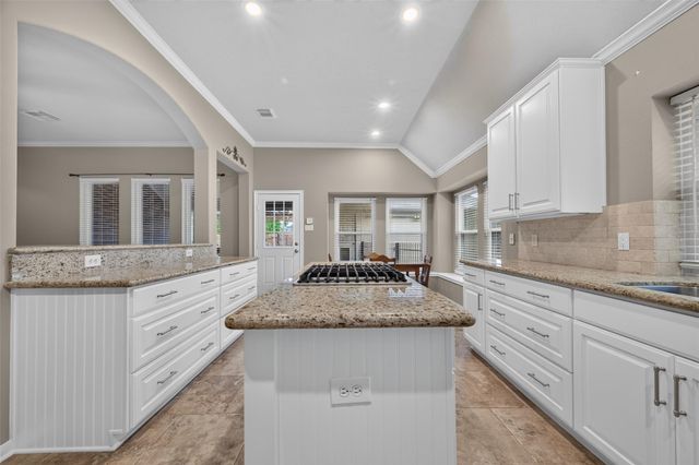9118 Sunny Ridge Drive, Houston, TX 77095