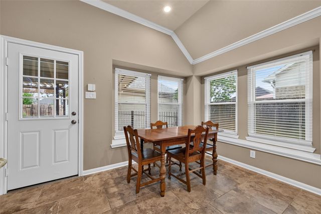9118 Sunny Ridge Drive, Houston, TX 77095
