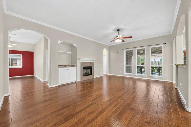 9118 Sunny Ridge Drive, Houston, TX 77095