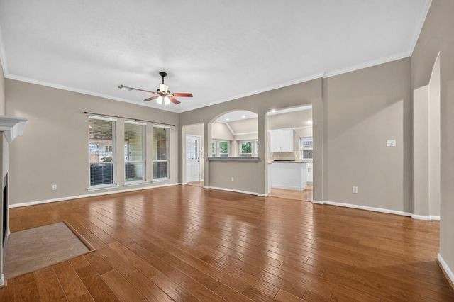 9118 Sunny Ridge Drive, Houston, TX 77095