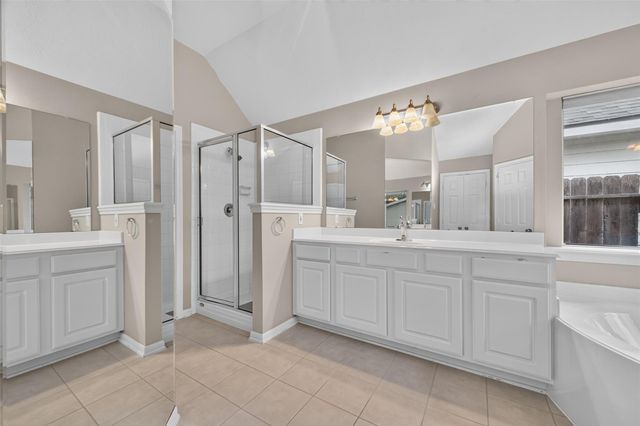 9118 Sunny Ridge Drive, Houston, TX 77095