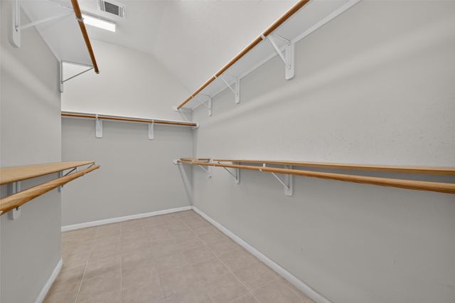 9118 Sunny Ridge Drive, Houston, TX 77095