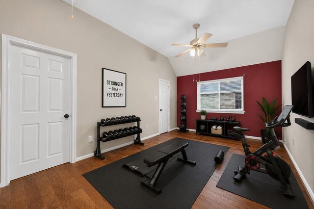 9118 Sunny Ridge Drive, Houston, TX 77095