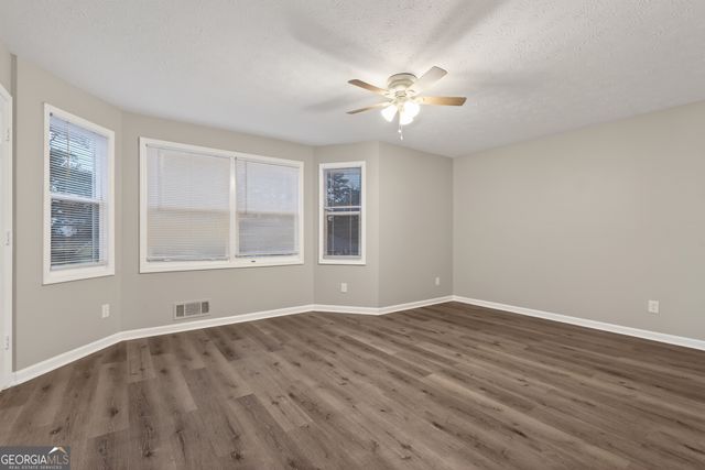 2595 Fieldstone View Lane SE, Conyers, GA 30013