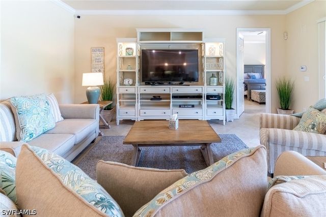 9372 Vercelli CT, Naples, FL 34113