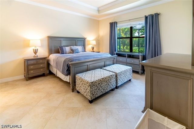 9372 Vercelli CT, Naples, FL 34113