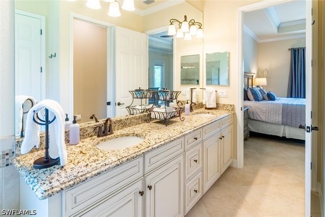 9372 Vercelli CT, Naples, FL 34113