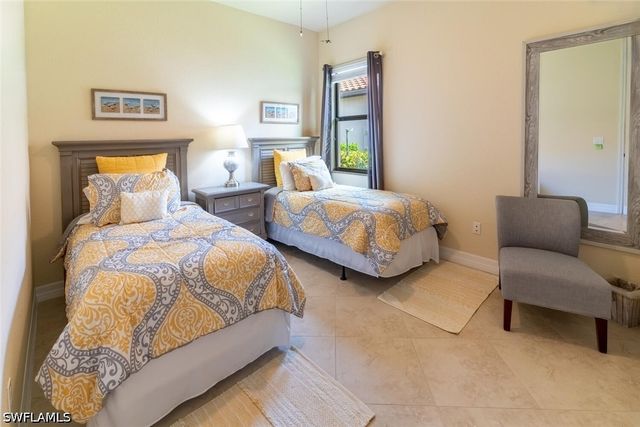 9372 Vercelli CT, Naples, FL 34113