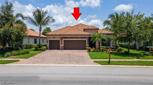 9372 Vercelli CT, Naples, FL 34113