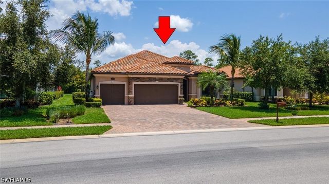 9372 Vercelli CT, Naples, FL 34113