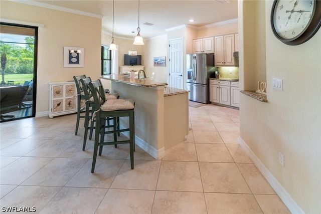 9372 Vercelli CT, Naples, FL 34113