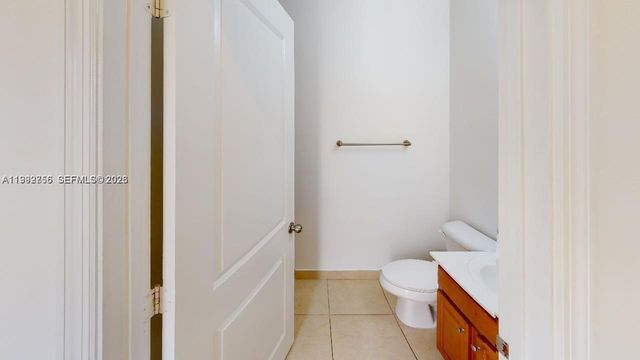 460 NE 194th Ter 460, Miami, FL 33179