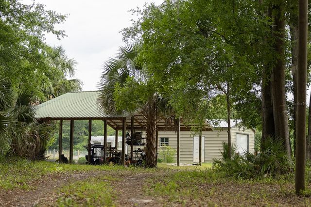 18833 NE 24TH AVENUE, Citra, FL 32113