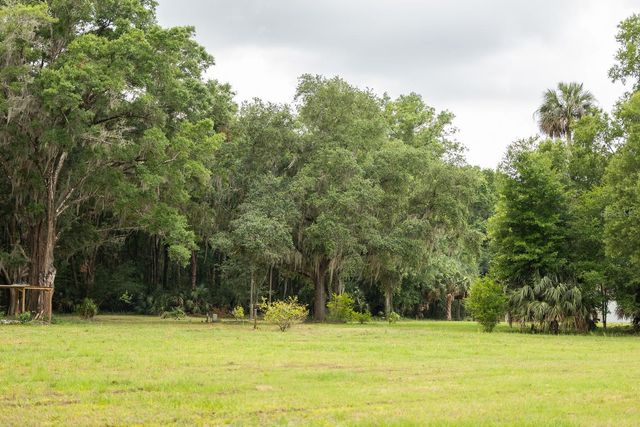 18833 NE 24TH AVENUE, Citra, FL 32113