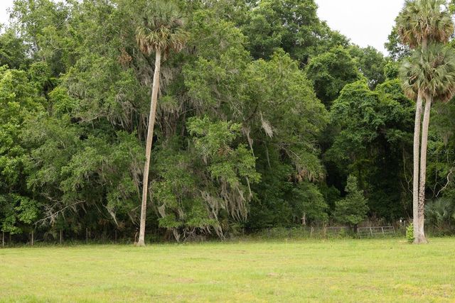 18833 NE 24TH AVENUE, Citra, FL 32113