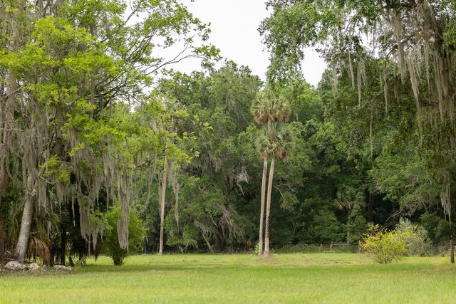 18833 NE 24TH AVENUE, Citra, FL 32113