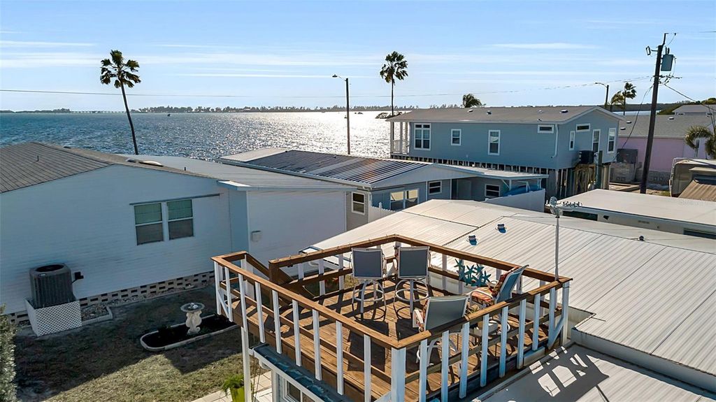 Image 2 of property listing at 10315 CORTEZ ROAD W 27F, Bradenton, FL 34210