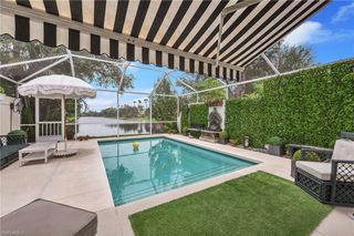 5505 Cove CIR 90, Naples, FL 34119