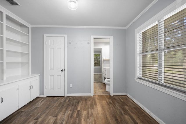 400 N Motley, Overton, TX 75684