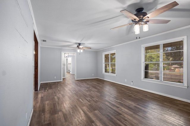 400 N Motley, Overton, TX 75684