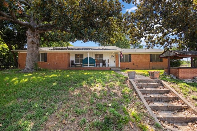 400 N Motley, Overton, TX 75684