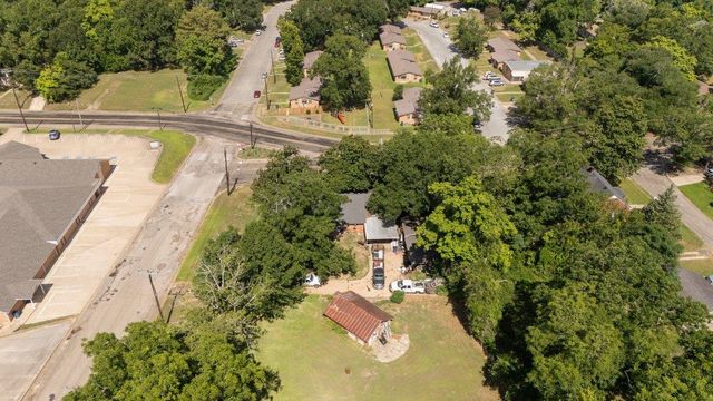 400 N Motley, Overton, TX 75684