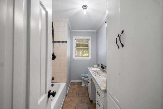 400 N Motley, Overton, TX 75684