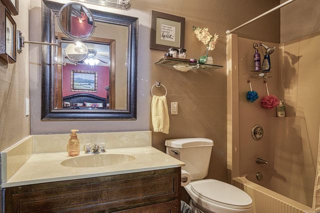 62 Segovia Drive, Hot Springs Village, AR 71909