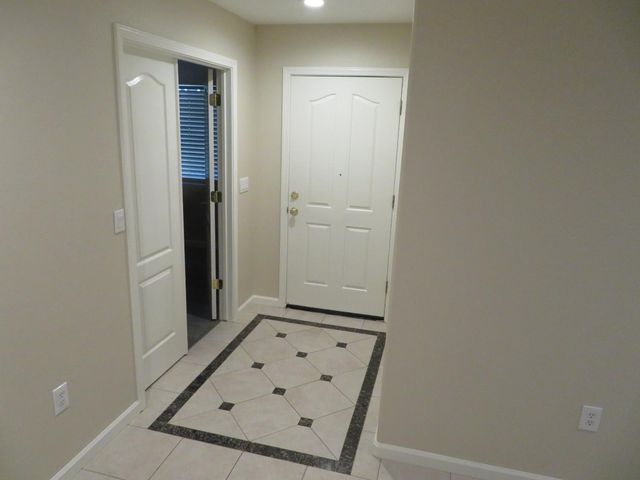 4 Rasha Ct, Sacramento, CA 95831