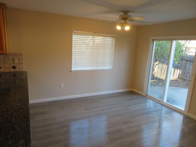 4 Rasha Ct, Sacramento, CA 95831