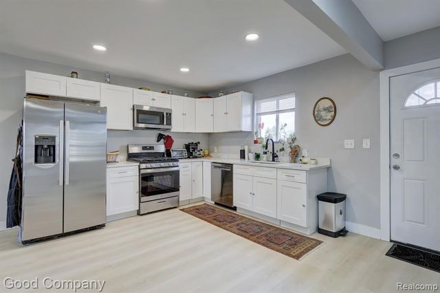 9578 Oakland Street, Detroit, MI 48211
