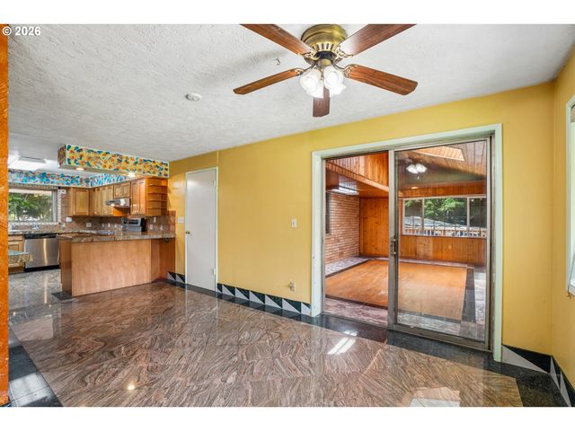 10975 Sw WALNUT St, Portland, OR 97223